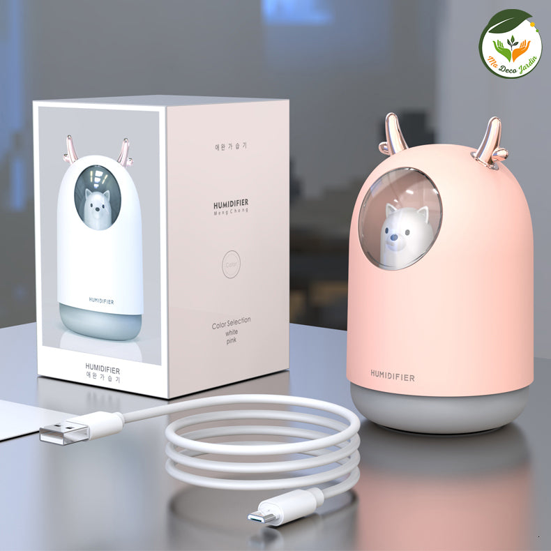 Diffuseur d'huiles essentielles design HIMIST™ en rose avec un motif d'ours, accompagné de son câble USB et d'une boîte élégante