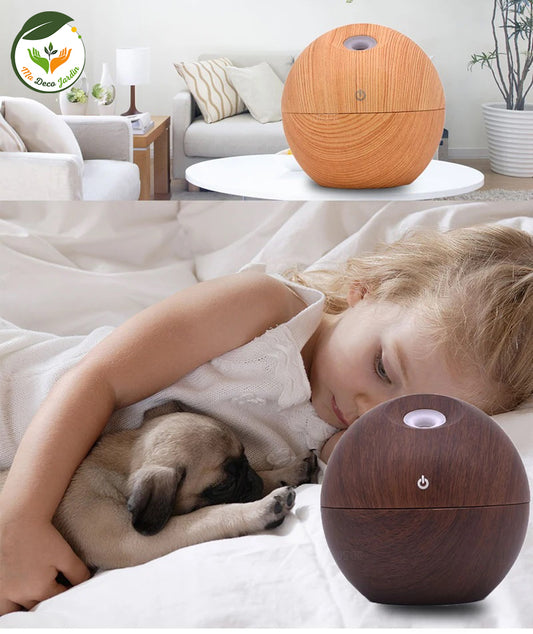 Diffuseur d'huiles essentielles en bois moderne, coloris clair et foncé, idéal pour un intérieur apaisant et élégant