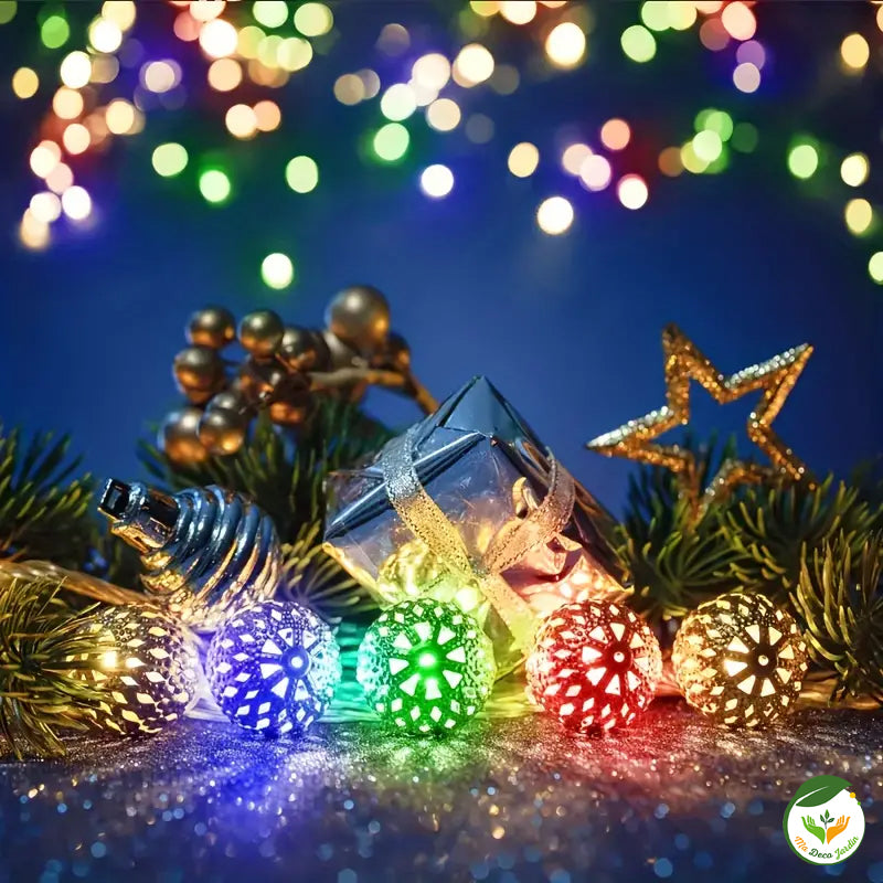 Guirlande lumineuse marocaine multicolore avec des boules décoratives lumineuses, idéale pour une ambiance festive