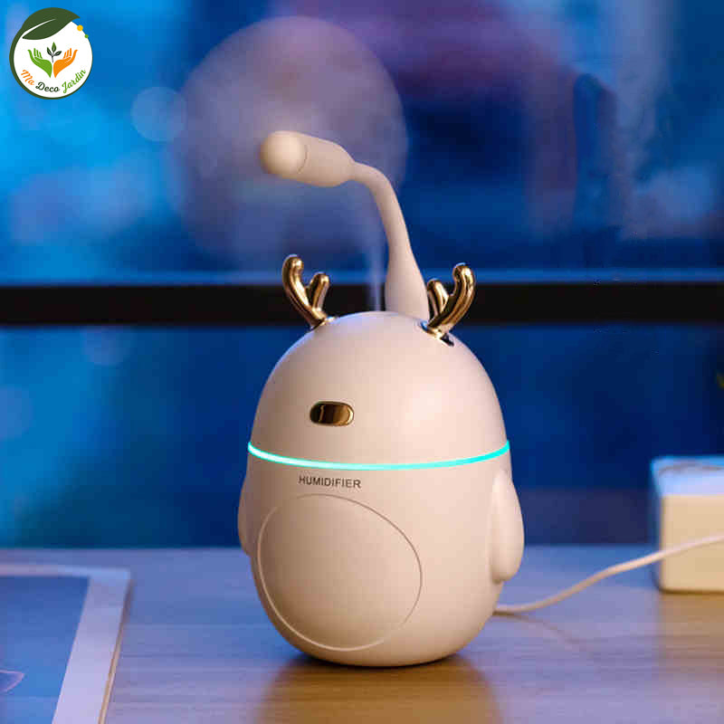 Diffuseur aromatique pour maison en forme de cerf avec une lumière douce, idéal pour créer une ambiance apaisante