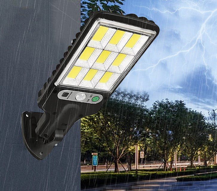 Lampadaire solaire LED avec télécommande, conçu pour un éclairage extérieur pratique et efficace, résistant aux intempéries.