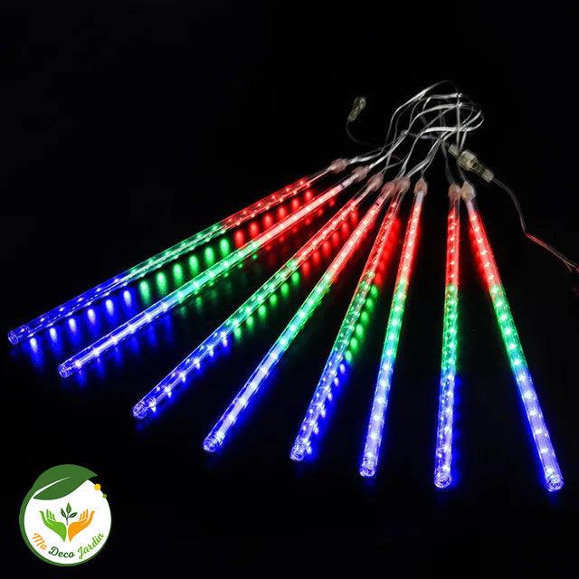 Guirlande Etoile LED Meteor avec lumières colorées rouge, vert et bleu, idéale pour décorer votre jardin ou votre intérieur.