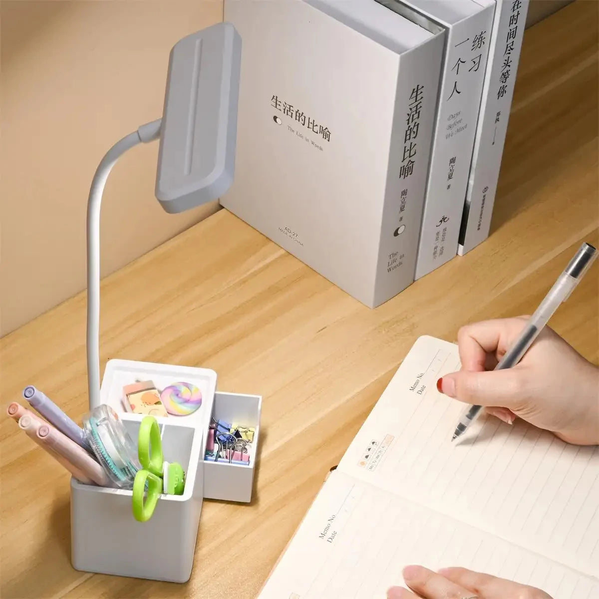 Lampe de bureau LED tactile froid