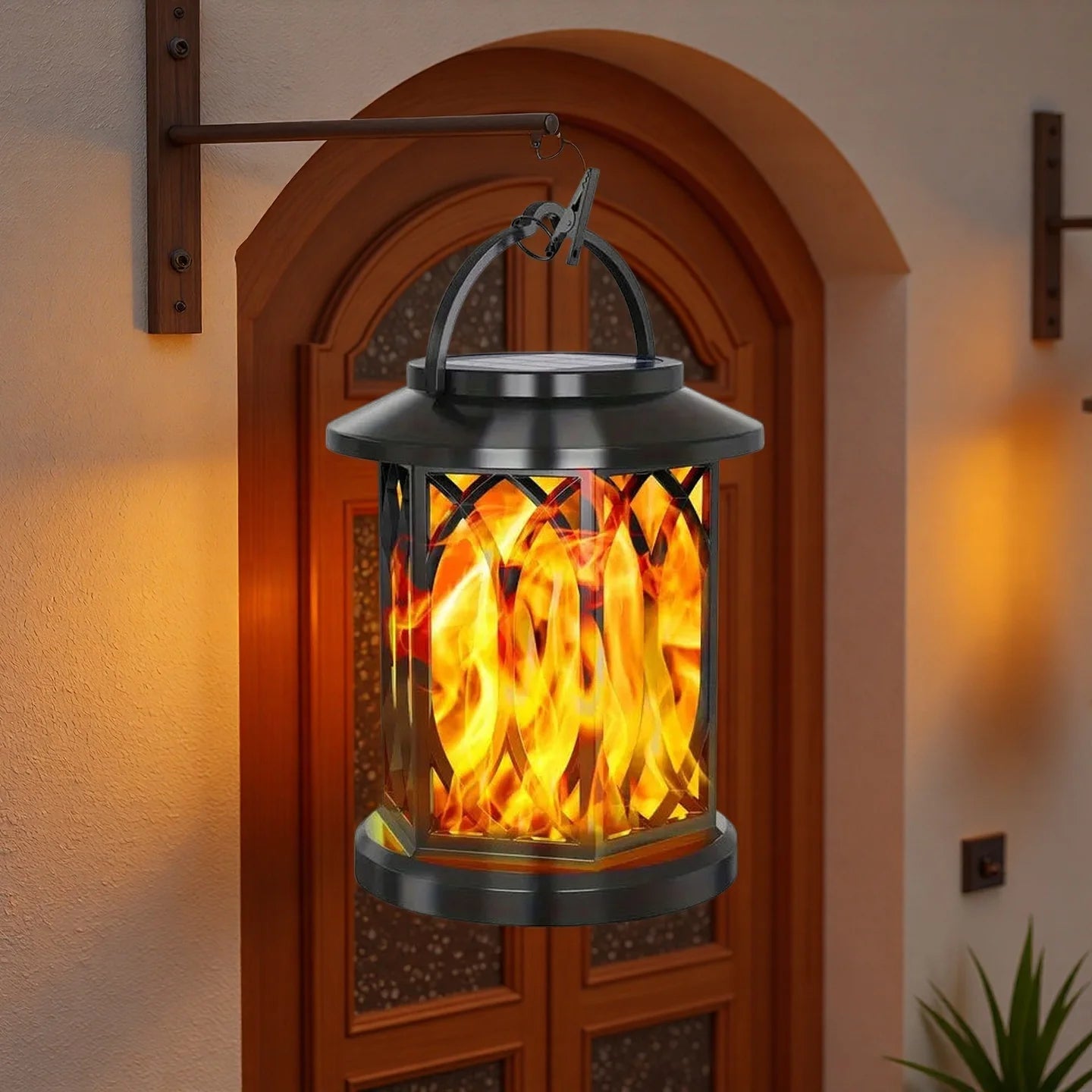 Lampe solaire extérieure effet flamme