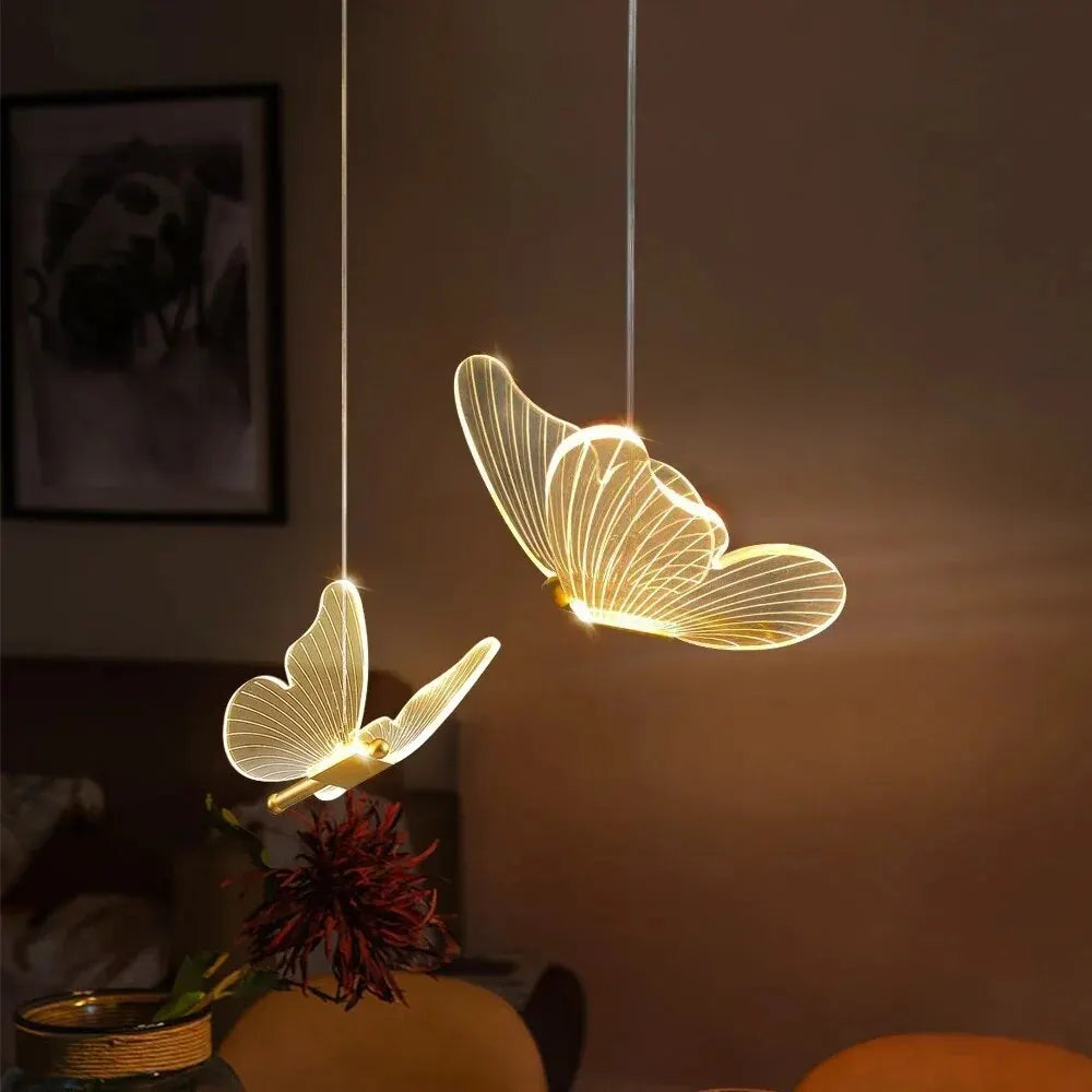 Plafonnier-led-chambre-suspendu-Papillon