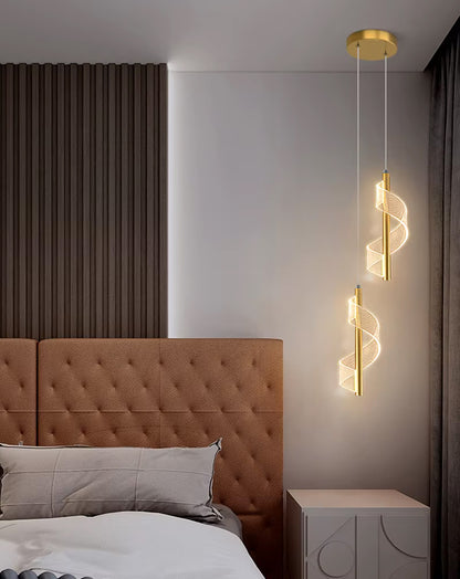Plafonnier LED nordique en cristal avec un design moderne et élégant, suspendu au-dessus d'un lit