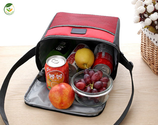 Sac isotherme VIFCOLOR rouge et noir ouvert, rempli de fruits et boissons, idéal pour le transport d'aliments frais