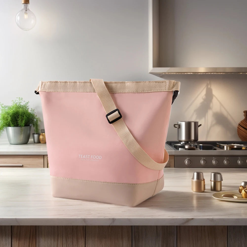 Sac isotherme randonnée élégant en rose avec bandoulière pratique, idéal pour les pique-niques et les sorties en plein air