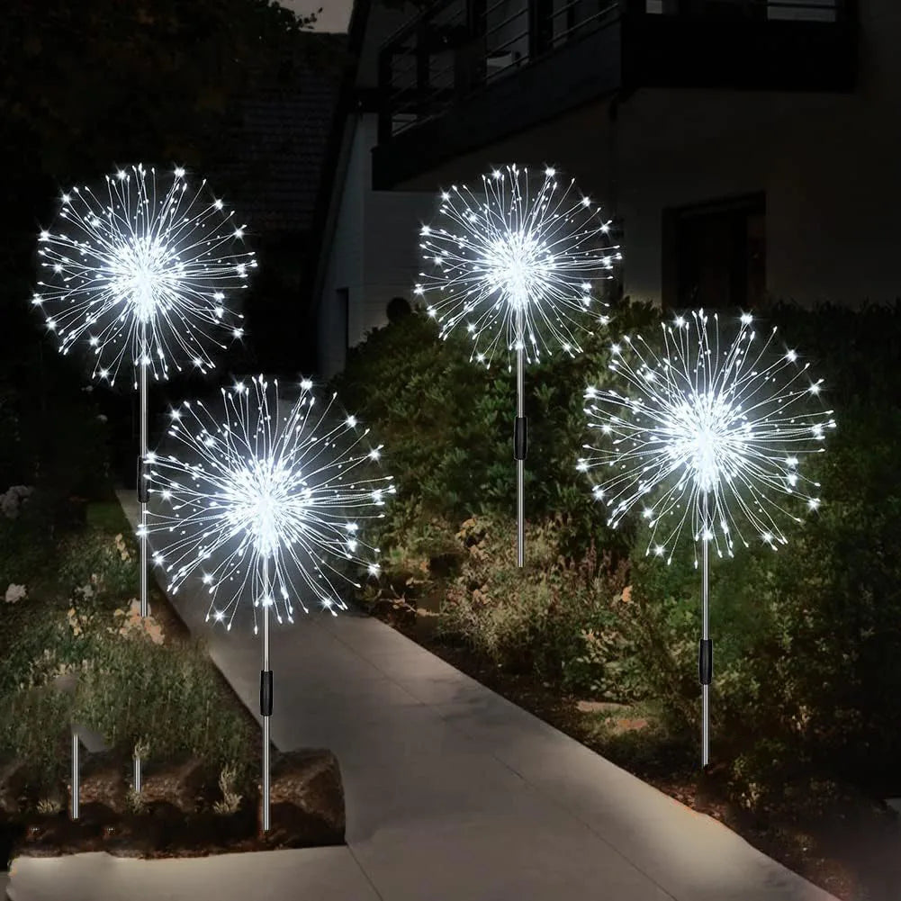 Guirlande solaire design unique avec des lumières brillantes en forme de feux d'artifice, idéale pour embellir votre jardin