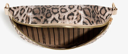 Sac banane tendance femme avec motif léopard et fermeture éclair dorée, parfait pour un style moderne et chic